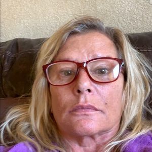 Meet your Posher, Deb